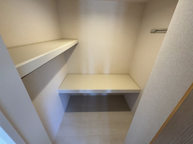 ロマージュNARITAの収納|ウォークインクローゼット