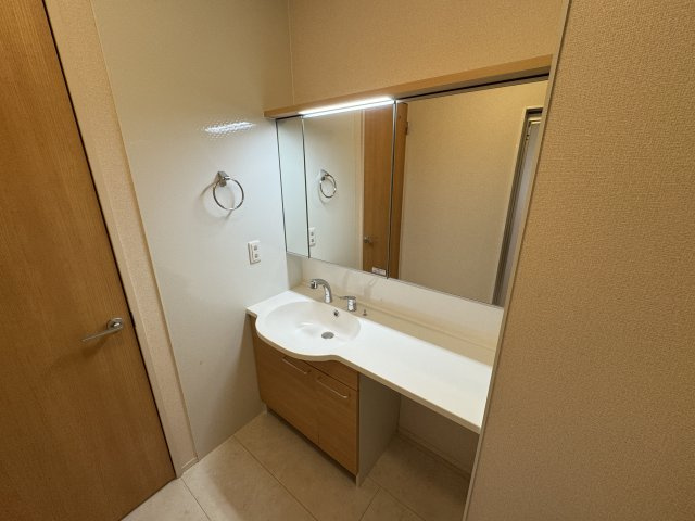 ロマージュNARITAの洗面所|洗面洗髪化粧台