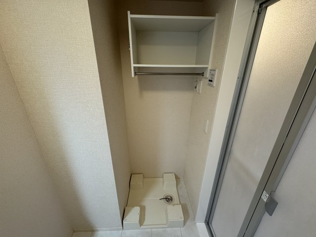 ロマージュNARITAの内装|室内洗濯機置場