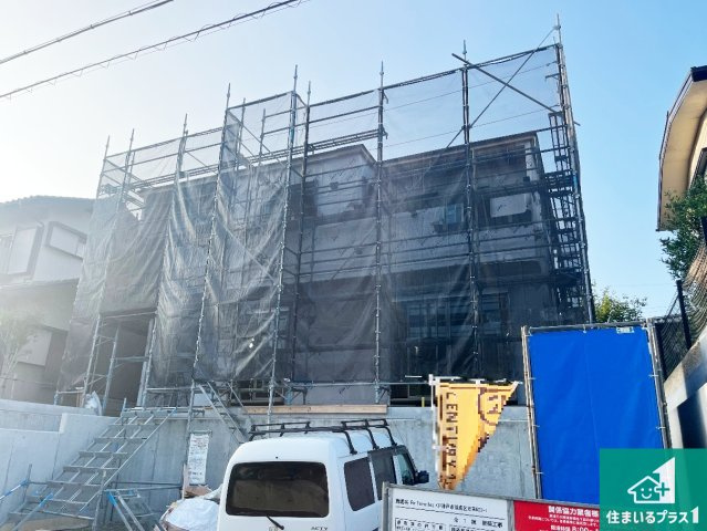 神戸市須磨区若草町　第2期　新築一戸建ての外観|周辺は落ち着いた街並みの住宅地！子育てがしやすい住環境です！まだ未完成ですが、現地でしかわからない事もございます。是非一度ご覧ください。