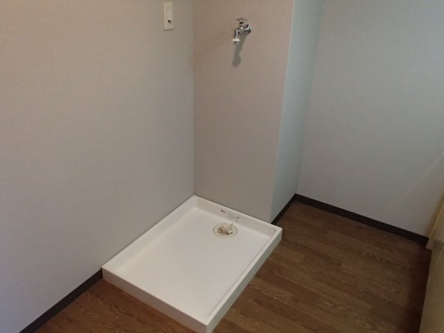 【設備】 | サンピリア小阪 | 室内洗濯パン