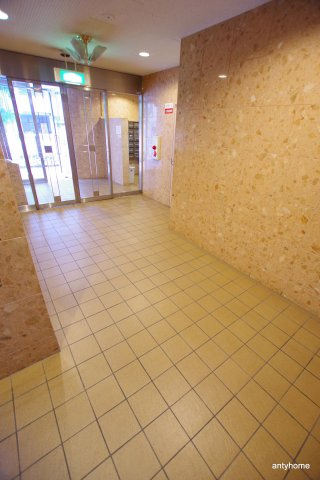 エスリード梅田西　仲介手数料無料のロビー