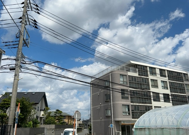 【展望】 | 土地の地勢が高台の場合、景色を綺麗にみることができ、景色にこだわってお家探ししている方におすすめです！また平坦地よりも風通しがいいというメリットがあります。デメリットもあるので是非現地でご確認下さい。