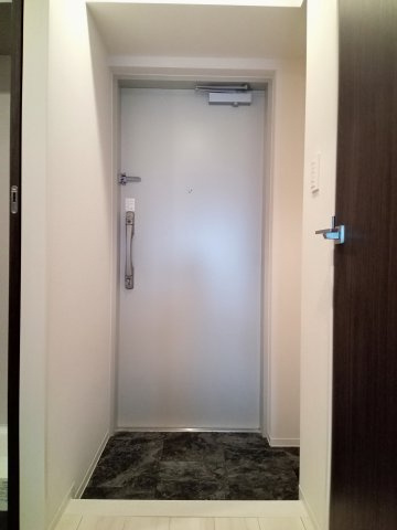 川崎市多摩区登戸の賃貸マンションの玄関