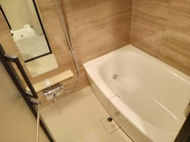 川崎市多摩区登戸の賃貸マンションの浴室