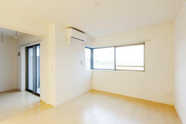 川崎市高津区下作延５丁目の賃貸マンションの居間・リビング|※他部屋参考写真