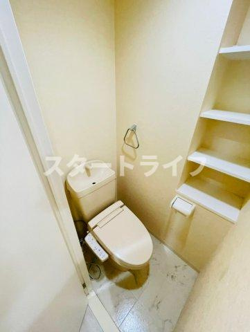 大阪市淀川区東三国３丁目の賃貸マンションのトイレ