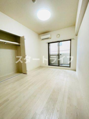 大阪市淀川区東三国３丁目の賃貸マンションの居間・リビング