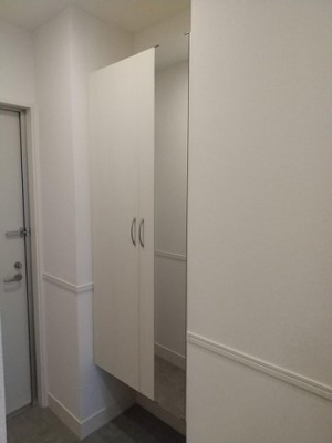 【玄関】 | フロントラージパーク | 同間取り別部屋写真です。