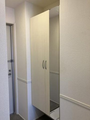 【玄関】 | フロントラージパーク | 同間取り別部屋写真です。