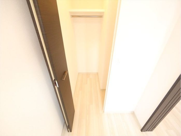 名古屋市中区千代田３丁目の賃貸マンションの収納