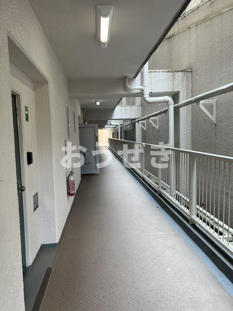 マンション三春台のロビー