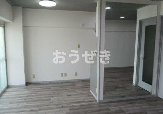 マンション三春台の内装