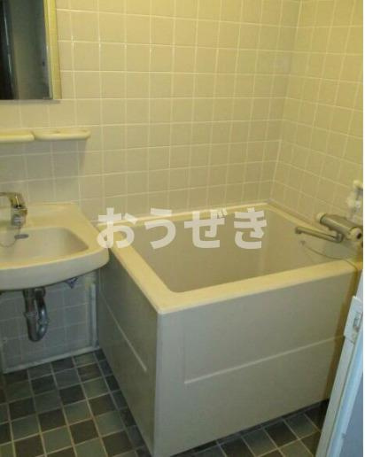 マンション三春台の浴室