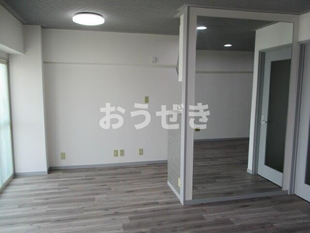 マンション三春台の内装