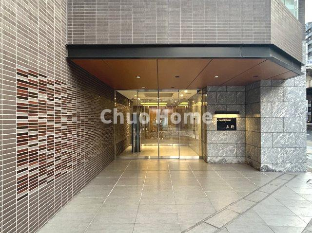 パレステージ上野のエントランス|【エントランス】マンションのエントランスは、その物件の印象を決める、顔とも言える場所です。毎日通る場所ですからきれいなのが一番です。