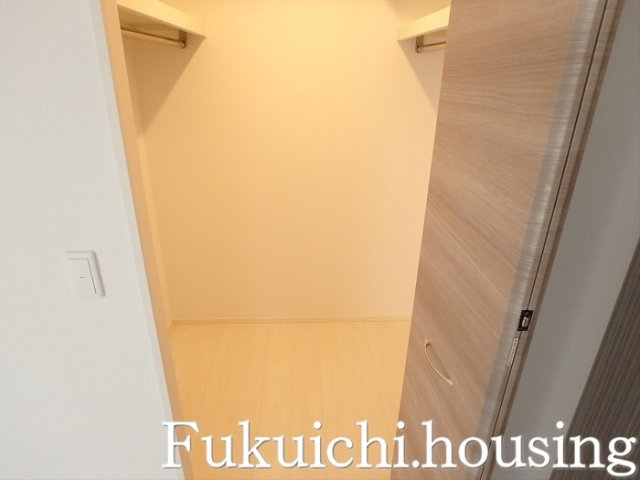 ＣＲＥＳＣＥＮＴＥ経堂壱番館の収納