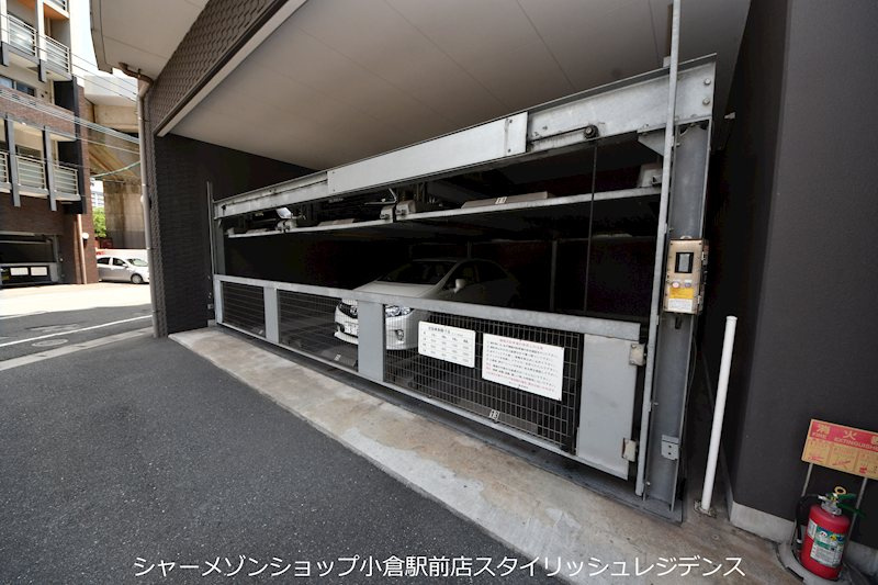 VERDE大手町の駐車場
