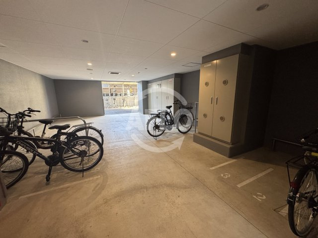 バウスフラッツ新大阪のその他|バウスフラッツ新大阪　バイク置き場