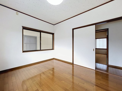 【居間・リビング】 | 福原町7番4戸建