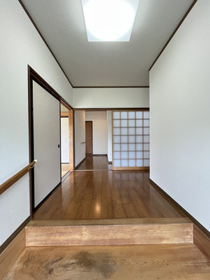 【居間・リビング】 | 福原町7番4戸建