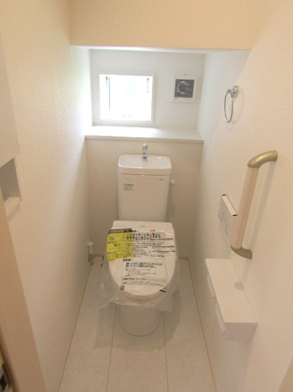 【トイレ】 | ブルーミングガーデン甲斐市万才　2号棟 | トイレも気になるポイント