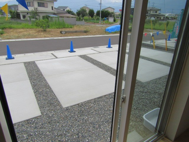 【庭】 | ブルーミングガーデン甲斐市万才　2号棟 | お庭です