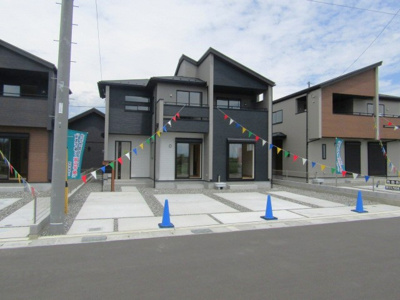 【駐車場】 | ブルーミングガーデン甲斐市万才　2号棟 | 駐車スペースもあります