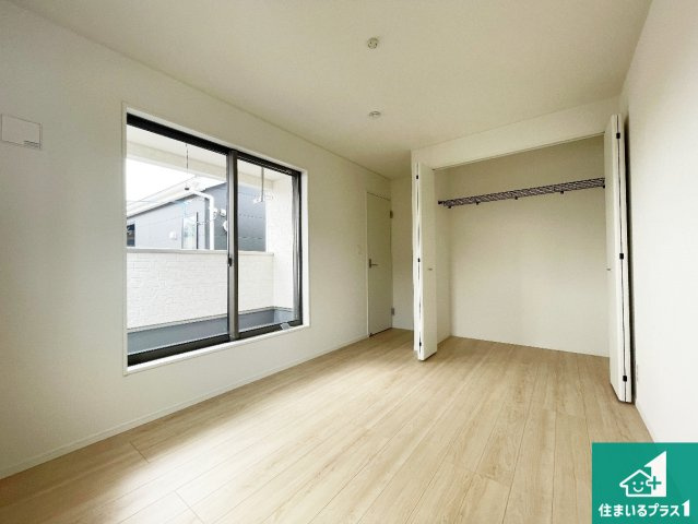 ♦藤井寺市陵南町　第1期　新築一戸建ての洋室|シンプルな洋室は、自分好みのインテリアが楽しめます♪ご家族とインテリアや家具を選びに行くのは入居時の醍醐味の一つです。ぜひお楽しみください♪