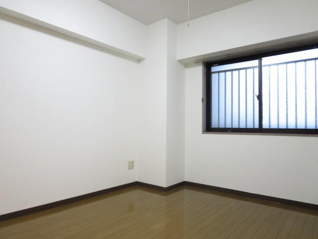川崎市高津区久地４丁目の賃貸マンションの洋室|他の部屋の写真です。