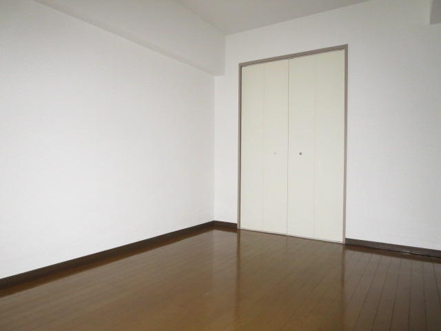 川崎市高津区久地４丁目の賃貸マンションの洋室|他の部屋の写真です。
