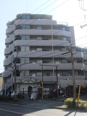 川崎市高津区久地４丁目の賃貸マンションの外観