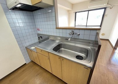 川崎市高津区久地４丁目の賃貸マンションのキッチン