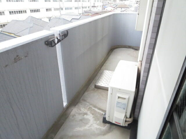 川崎市高津区久地４丁目の賃貸マンションのバルコニー|他の部屋の写真です。