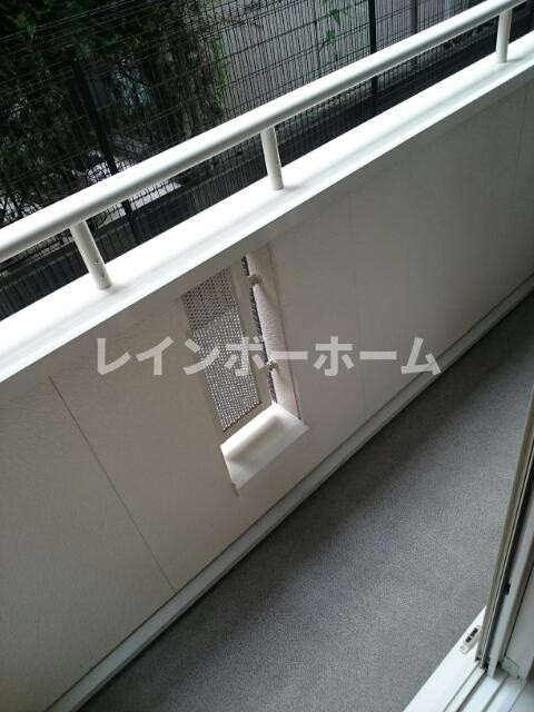 プリムローズのバルコニー