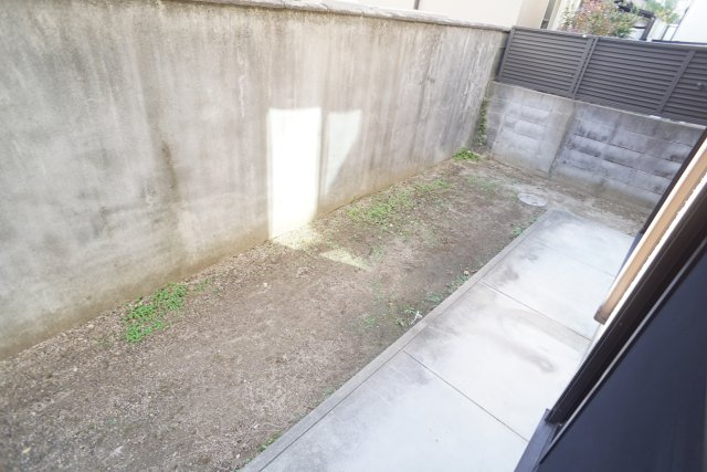 宝塚※野上3丁目戸建貸家の庭