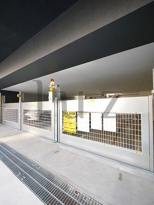 アーバネージュ新横浜の駐車場