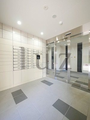 アーバネージュ新横浜のエントランス