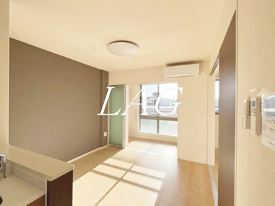 【居間・リビング】 | ウィステリア・リプル | 洋室のお部屋です。