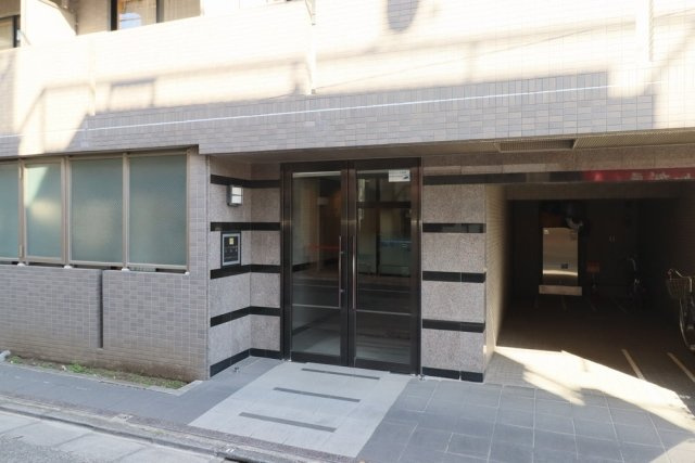 ルーブル戸越公園弐番館のエントランス|ゆとりのあるエントランスです