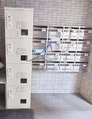 アステールのその他共用部分|宅配ボックスと集合ポストです。