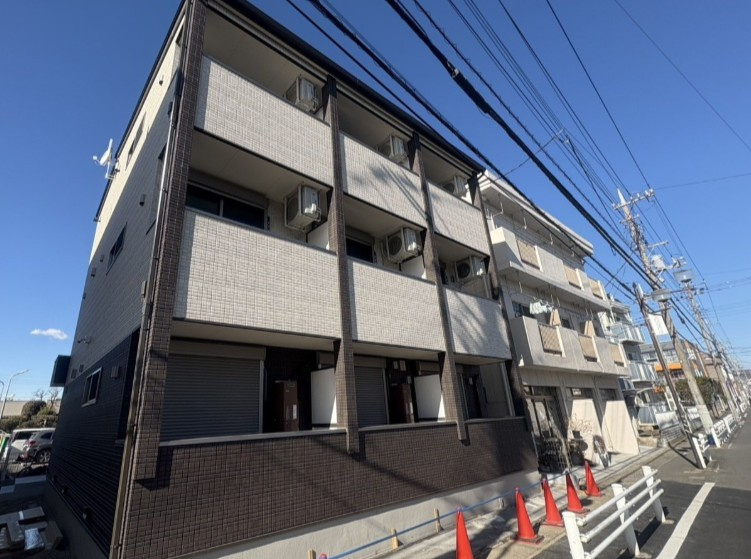 柏市若葉町のアパートの外観