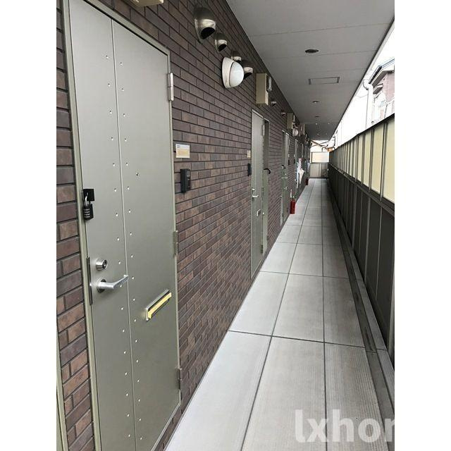 アンプルール クラージュ ウエストヒルズのロビー|毎日通るロビーはこのようになっています