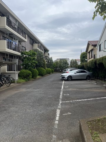 レジデンス森田の駐車場
