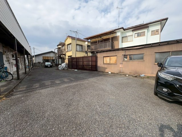 川崎市多摩区登戸の賃貸マンションの駐車場