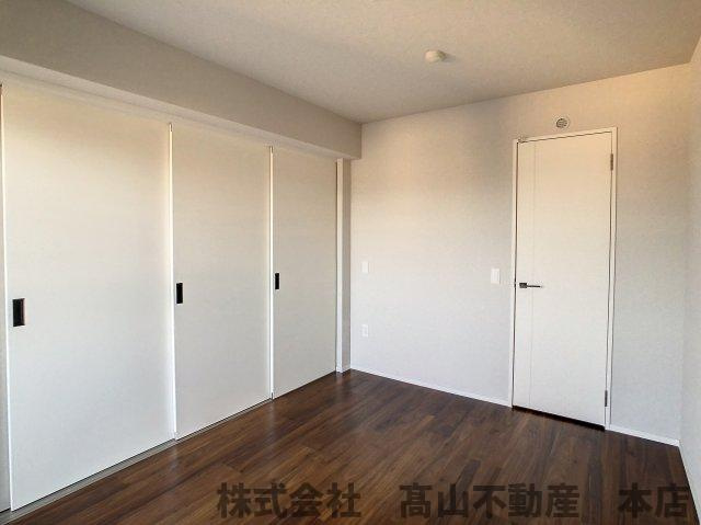 宗像市東郷５丁目の賃貸マンションの居間・リビング