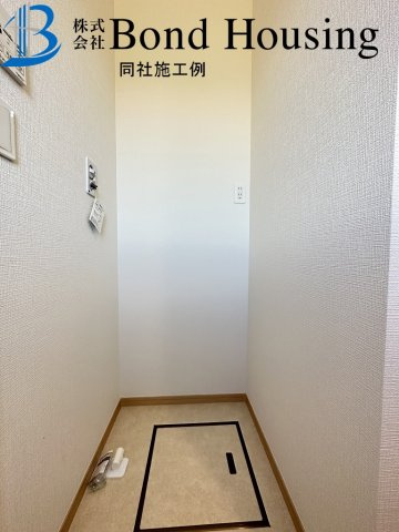 全2区画　B号棟　全居室収納有　長期優良　東朝霧丘　新築戸建のランドリースペース