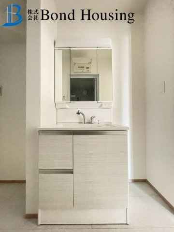 全2区画　B号棟　全居室収納有　長期優良　東朝霧丘　新築戸建の独立洗面台