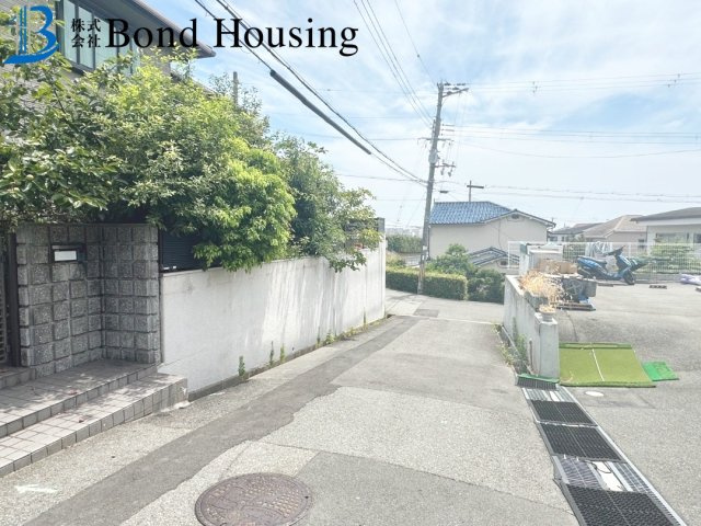 全2区画　B号棟　全居室収納有　長期優良　東朝霧丘　新築戸建の周辺