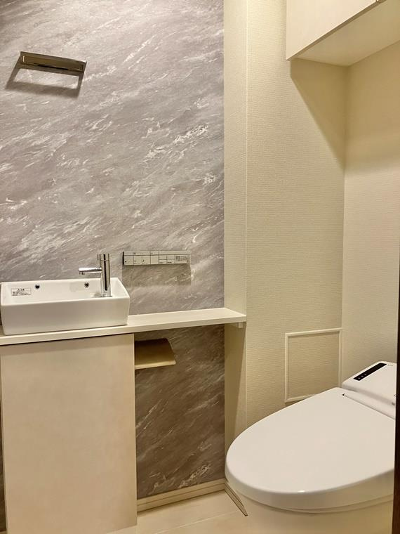 クレヴィア用賀のトイレ|落ち着いた色調のトイレです